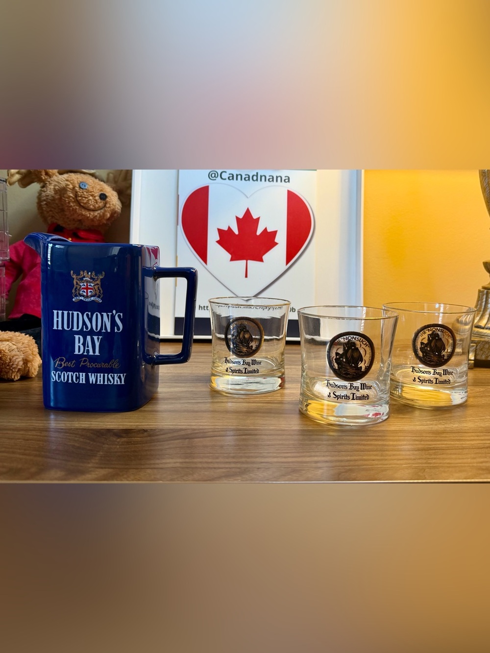 Hudson's Bay Company Whiskey Set